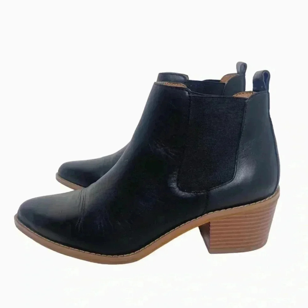 Susina Black Leather Pointed Toe Booties Ankle Boots Women's Size 7